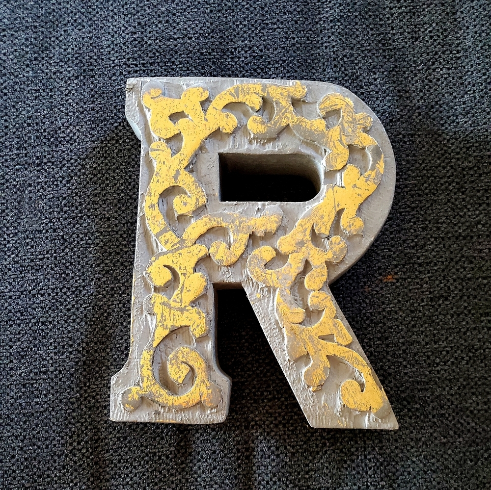 "R" home decor